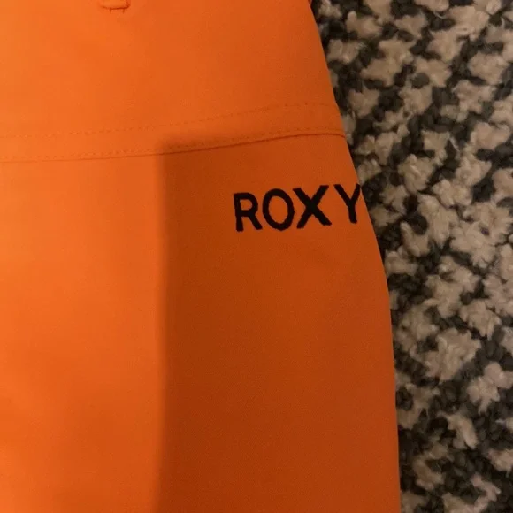 NWT Roxy girl snow pants